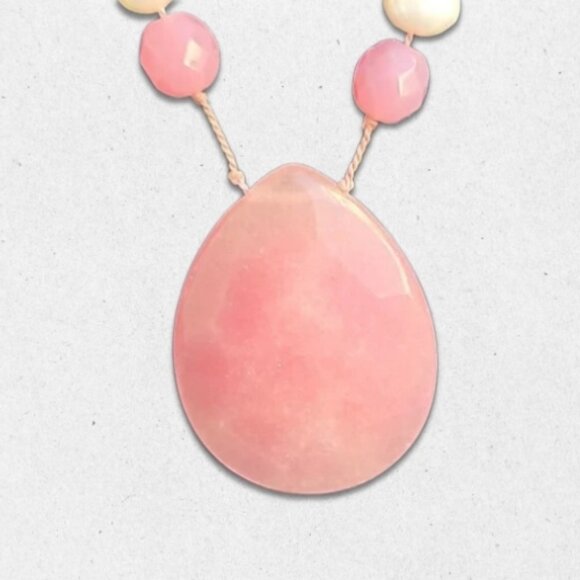 Rose Quartz Pearl Necklace Silver Tone Clasp Teardrop Shaped Pendant Pink W OS - Picture 2 of 4